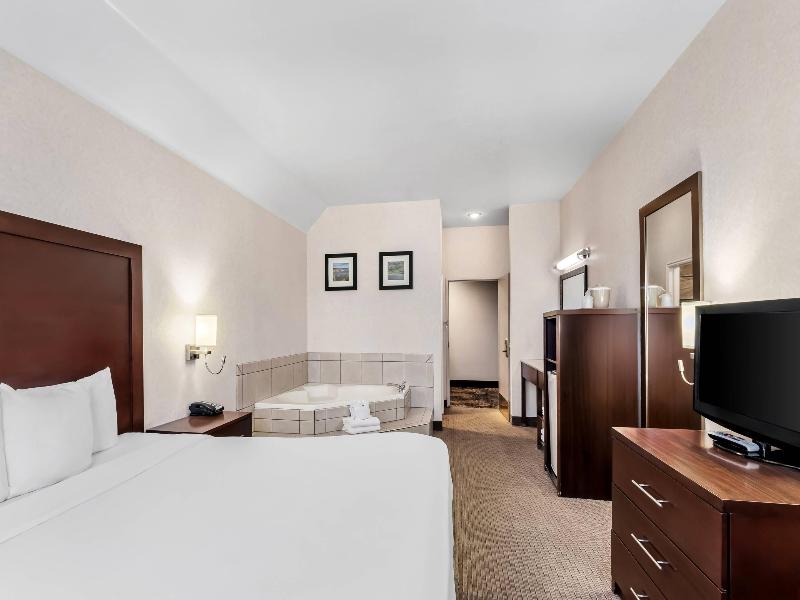 Comfort Inn Elko image