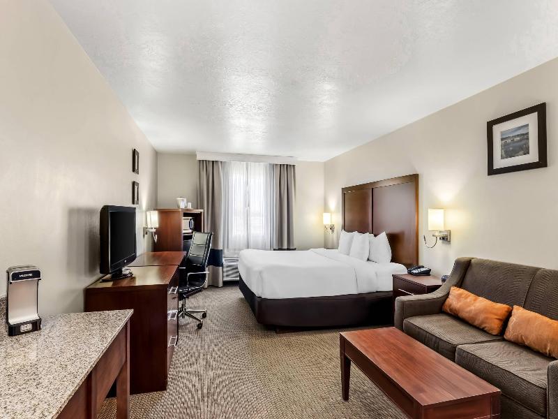 Comfort Inn Elko image