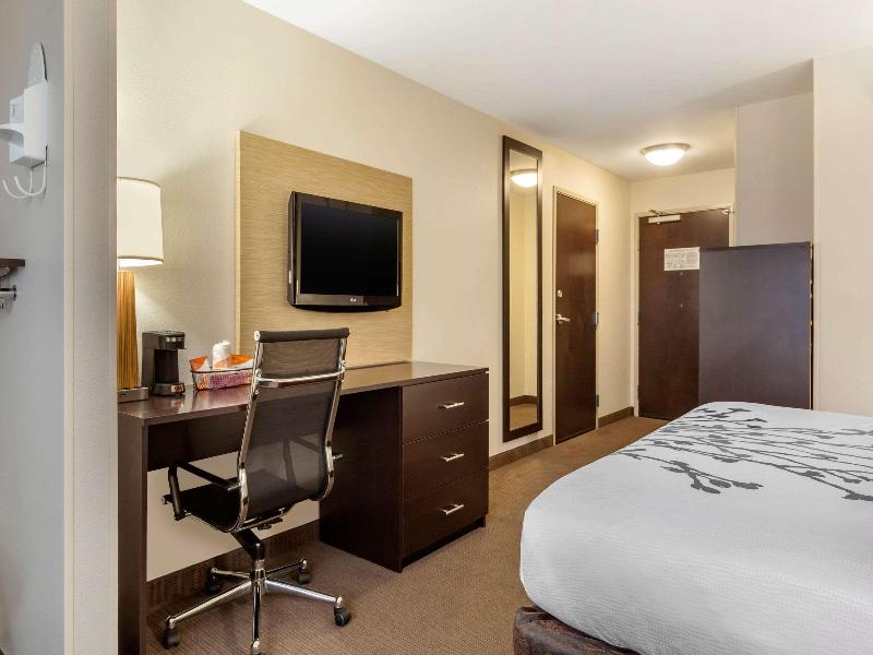 Sleep Inn & Suites Near Grand Forks Alerus Center image