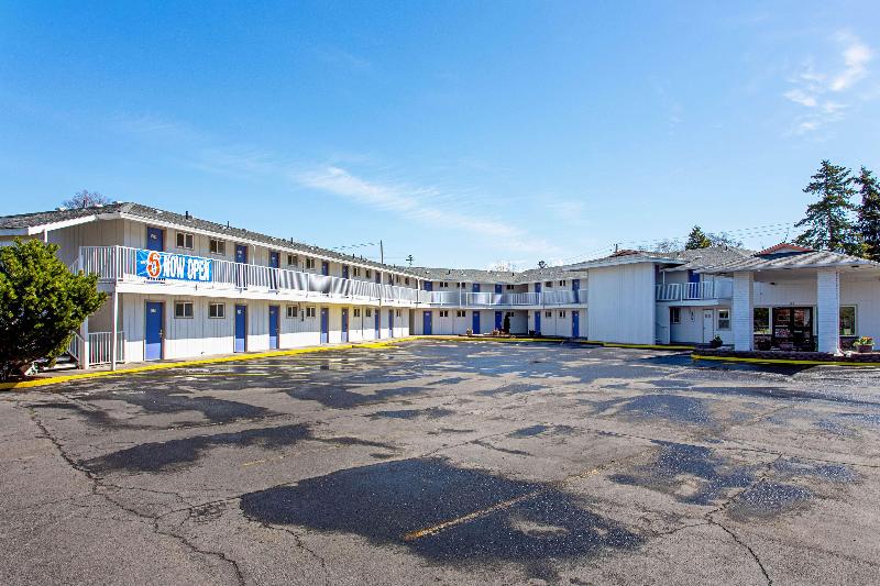 Econo Lodge