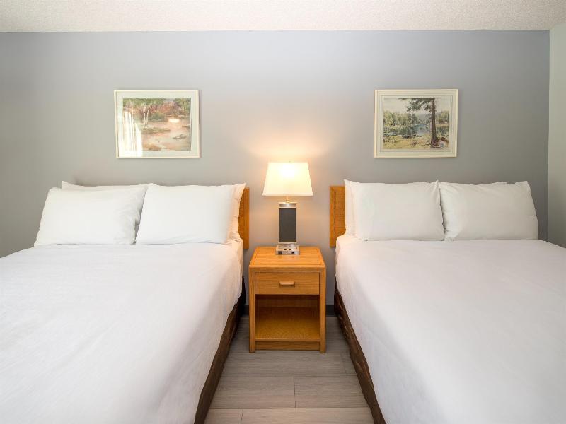 Coast Hinton Hotel image