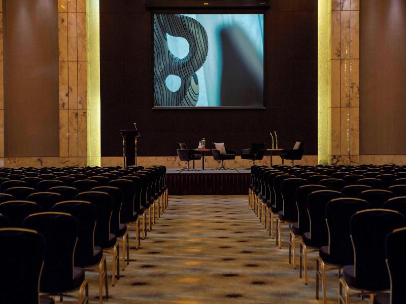 Renaissance Shanghai Caohejing Hotel image