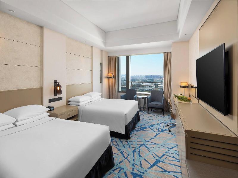 Renaissance Shanghai Caohejing Hotel image