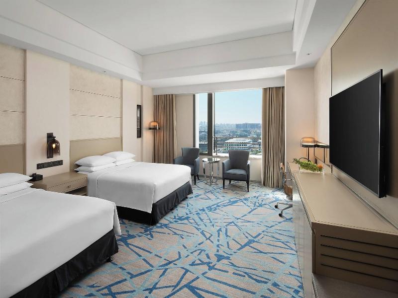 Renaissance Shanghai Caohejing Hotel image