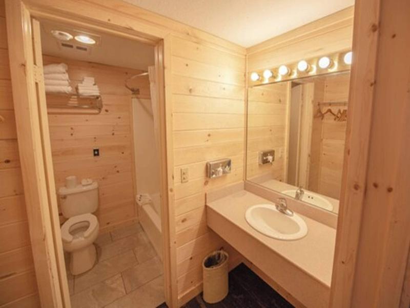 Quality Inn & Suites Beachfront — photo 14