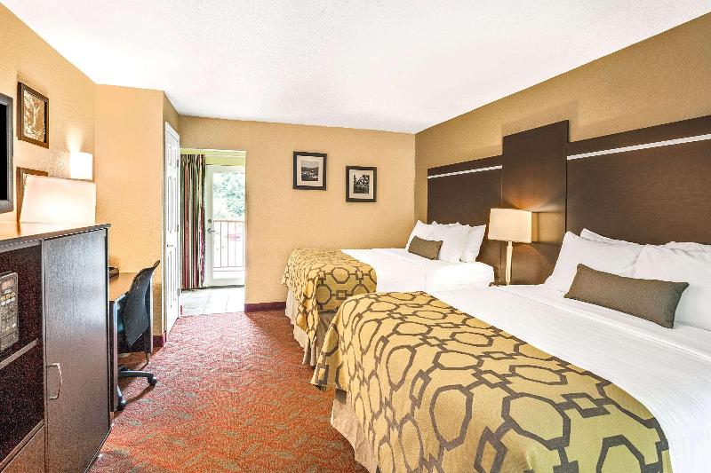 Baymont By Wyndham Gatlinburg On The River