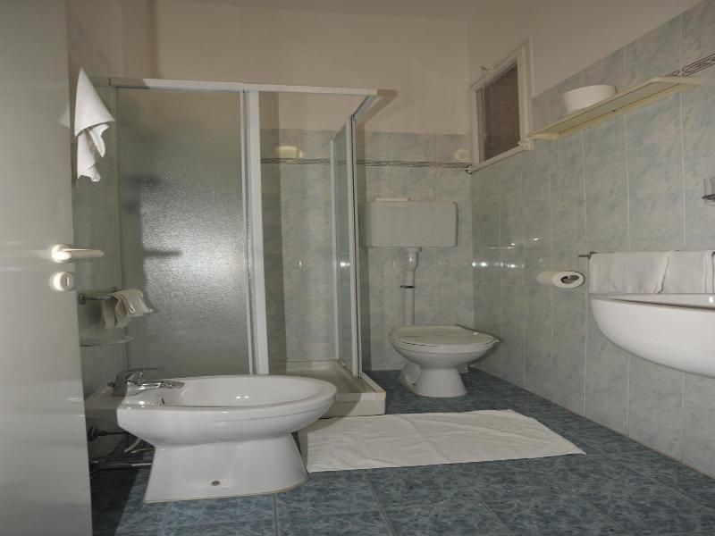 Metron Hotel image