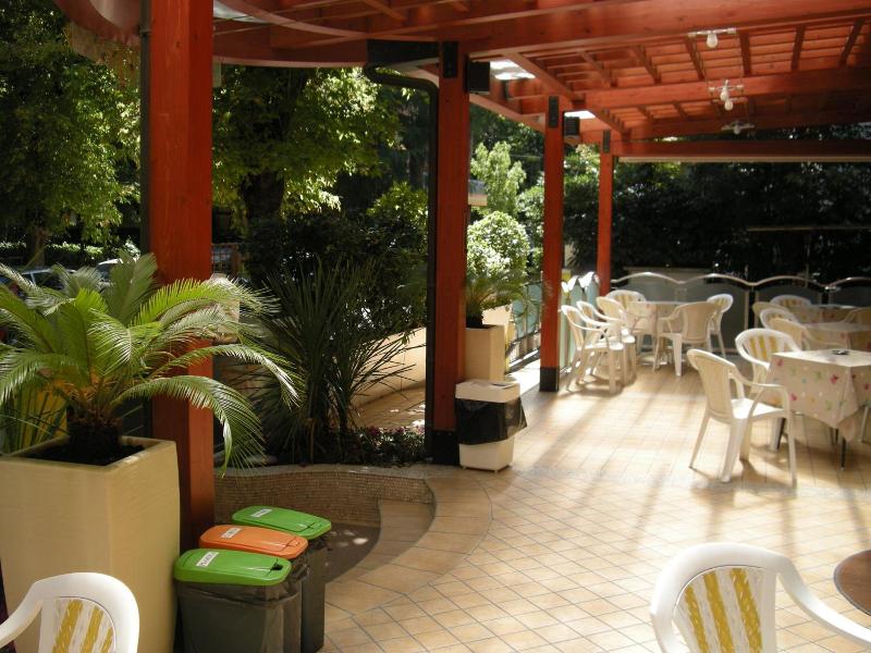 Metron Hotel image