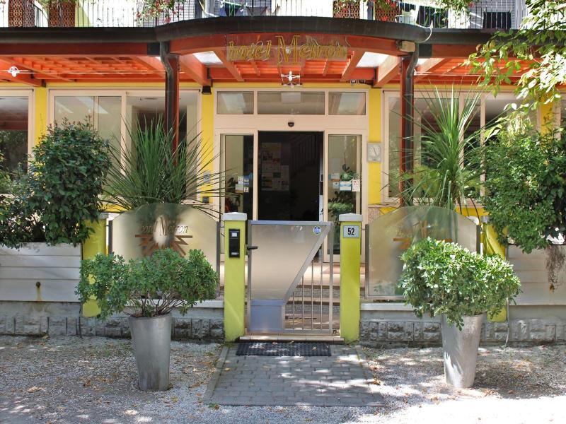 Metron Hotel image
