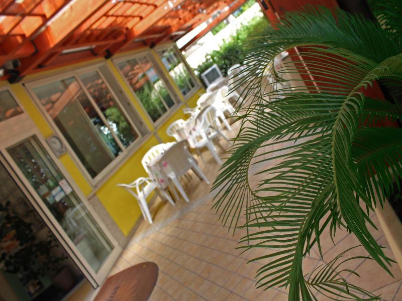 Metron Hotel image