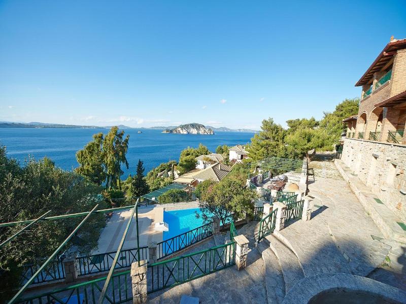 Villas Cavo Marathias — general view
