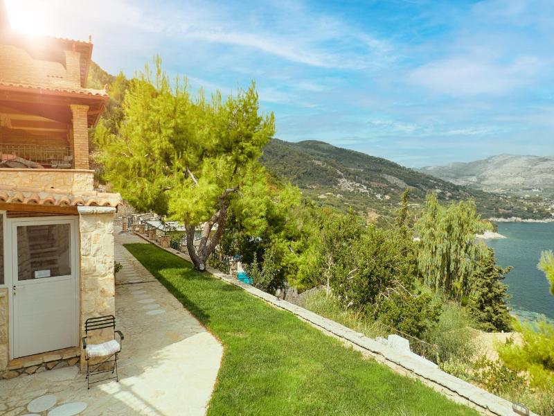 Villas Cavo Marathias image