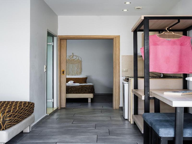 Kastro Apartments image