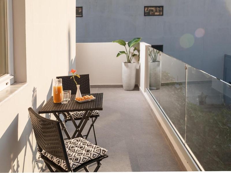 Kastro Apartments image