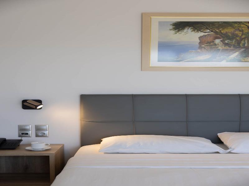 Xenophon Hotel image