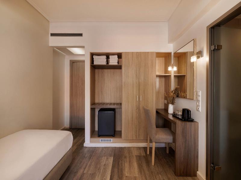 Xenophon Hotel image