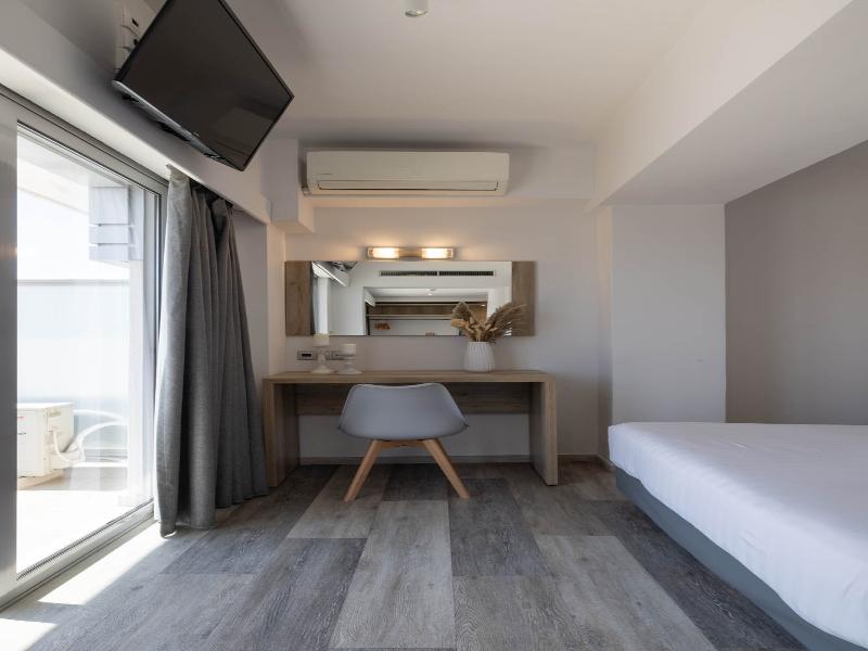 Xenophon Hotel image
