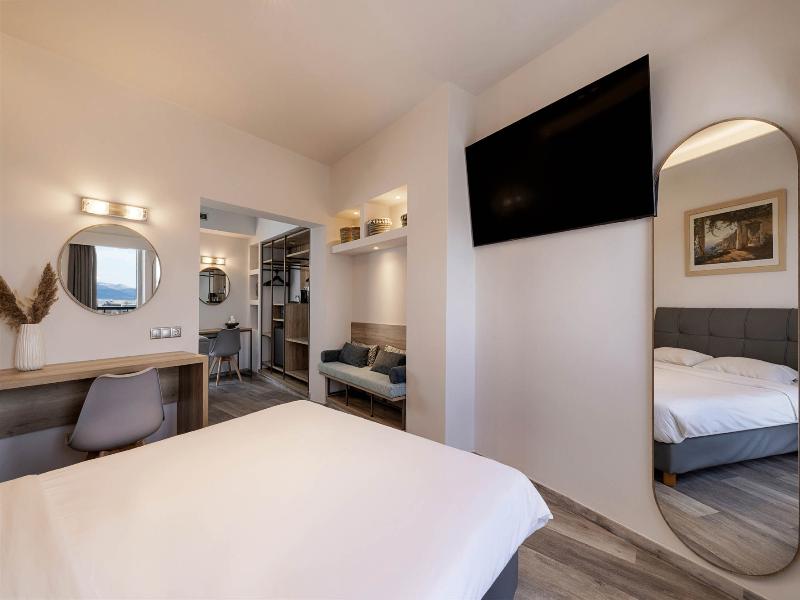 Xenophon Hotel image