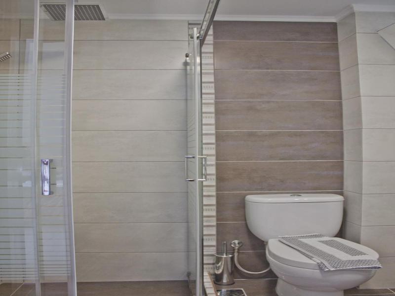 Danaos Hotel image