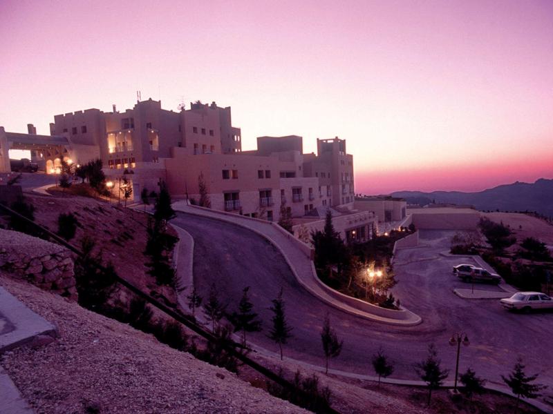Mövenpick Nabatean Castle
