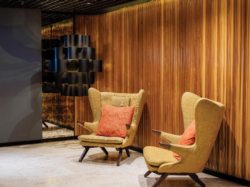 DoubleTree by Hilton Sukhumvit Bangkok image