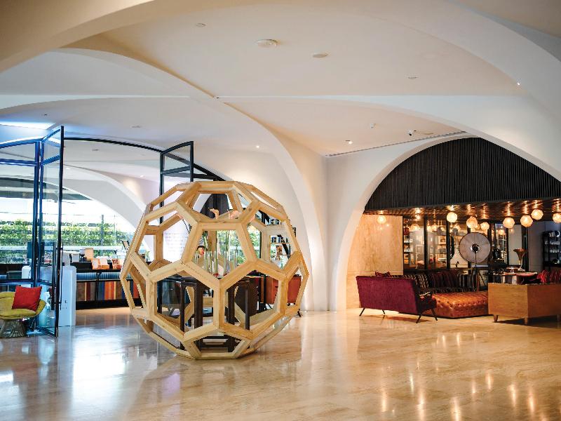 DoubleTree by Hilton Sukhumvit Bangkok image