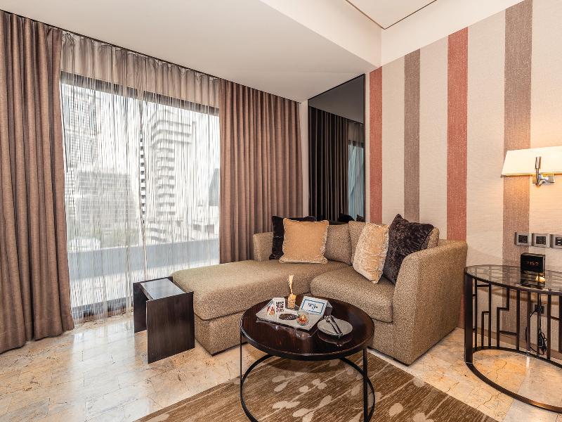 Doubletree By Hilton Sukhumvit Bangkok image