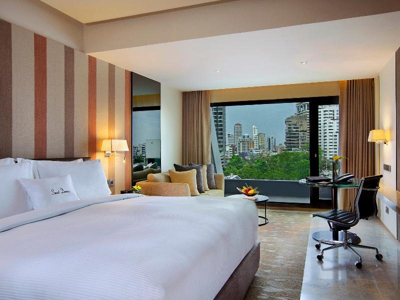 DoubleTree by Hilton Sukhumvit Bangkok image