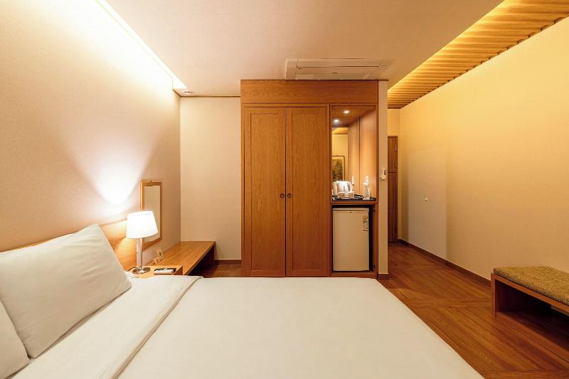 Sunbee Insadong image