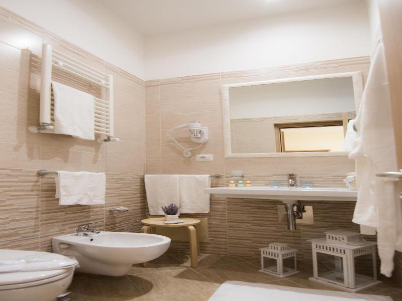 Hotel Esposizione image