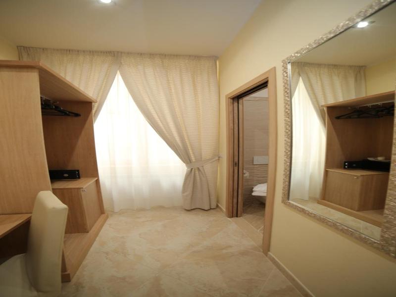 Hotel Esposizione image