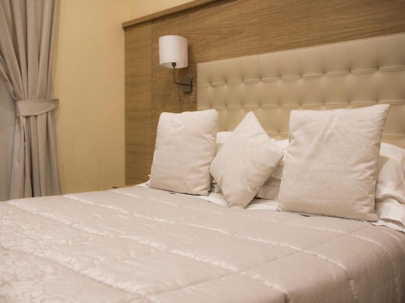 Hotel Esposizione image