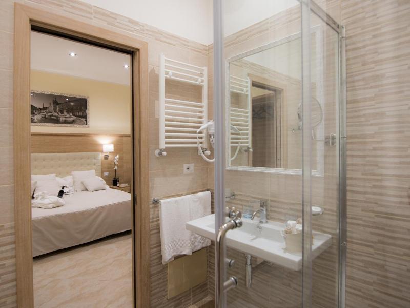 Hotel Esposizione image