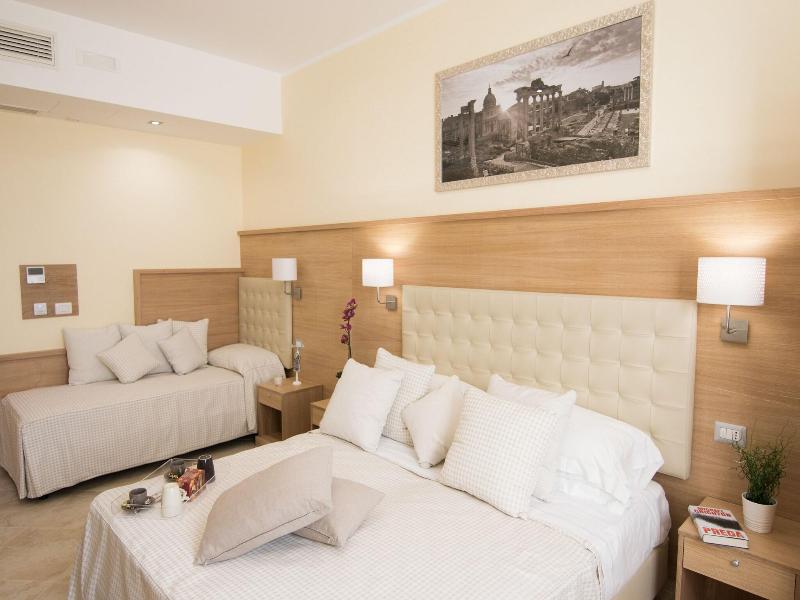Hotel Esposizione image