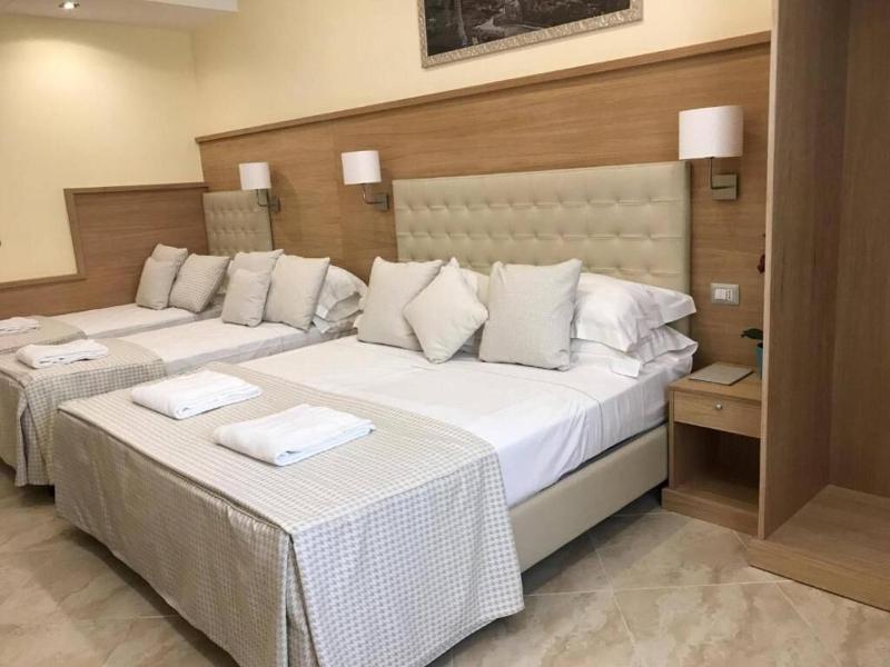 Hotel Esposizione image