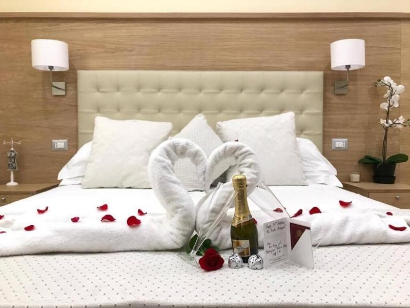 Hotel Esposizione image