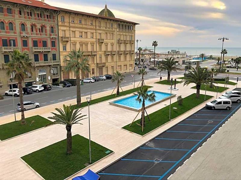 Hotel Lukas image