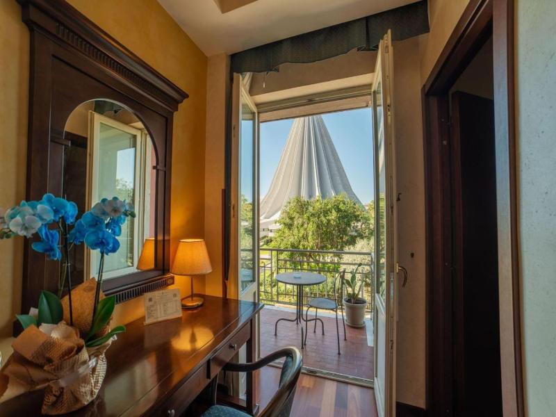 Hotel Teocrito image