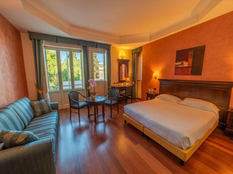 Hotel Teocrito image