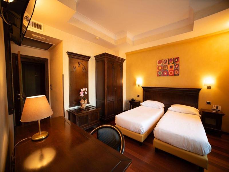 Hotel Teocrito image