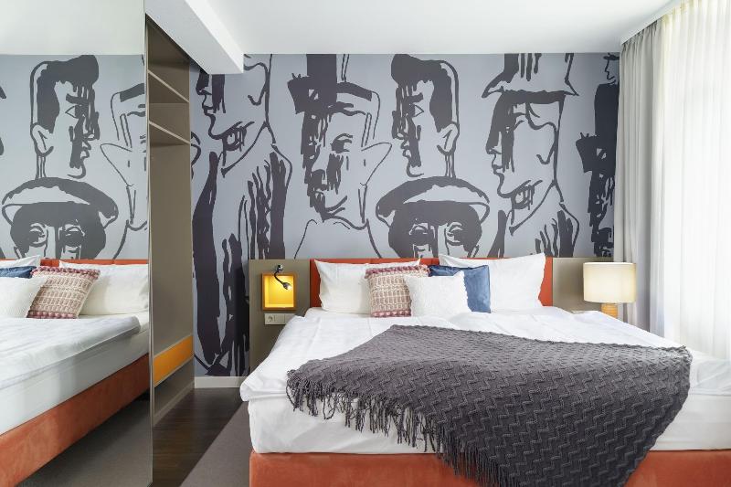 Tante Alma's Bonner Hotel image