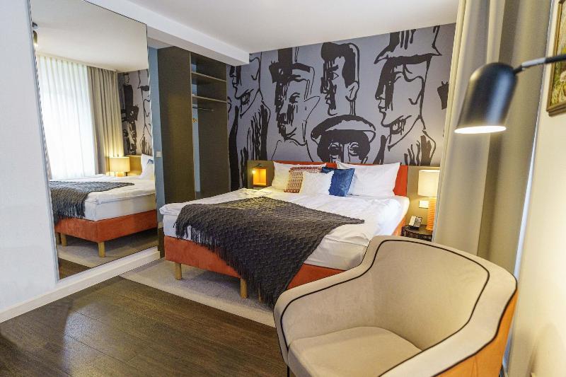 Tante Alma's Bonner Hotel image
