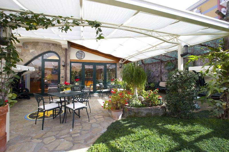 Villa Angiolina Relais image