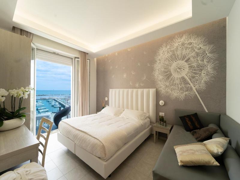 Stella Doro image