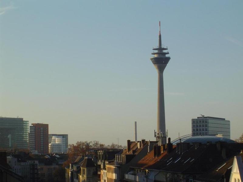 Atomis Hotel Dusseldorf City image