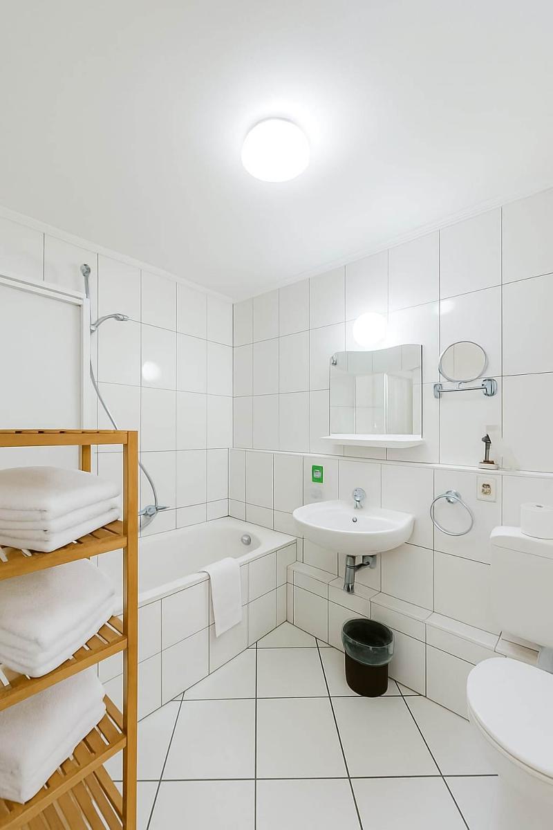 Atomis Hotel Dusseldorf City image