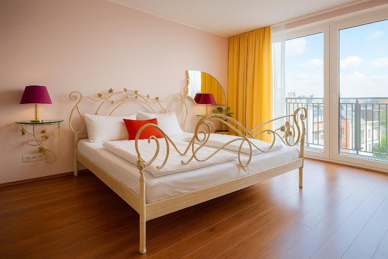 Atomis Hotel Dusseldorf City image