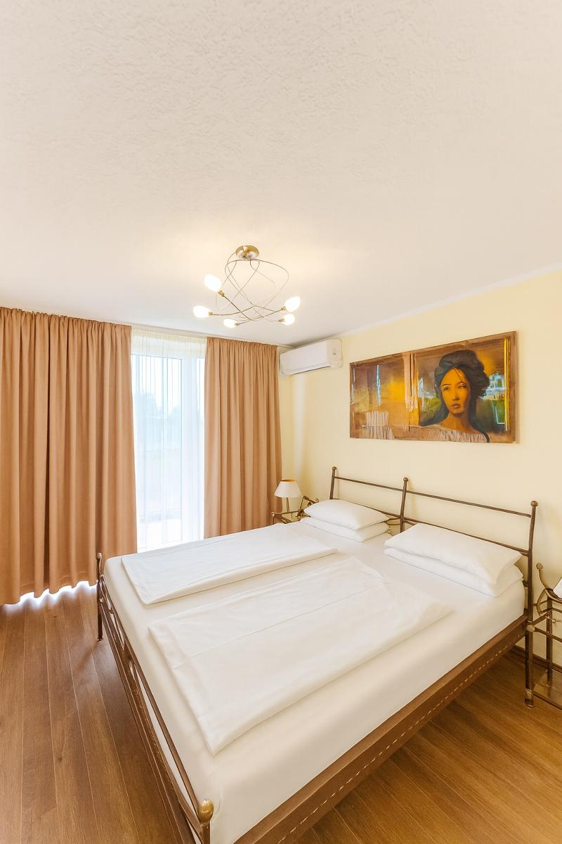 Atomis Hotel Dusseldorf City image