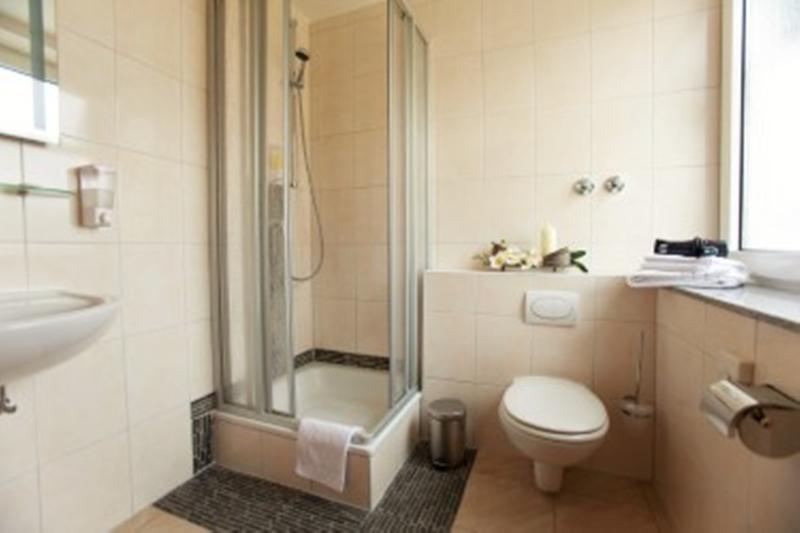 Atomis Hotel Dusseldorf City image