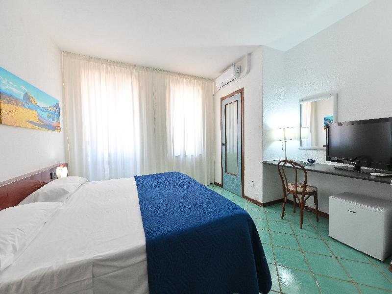 Hotel Annabelle image